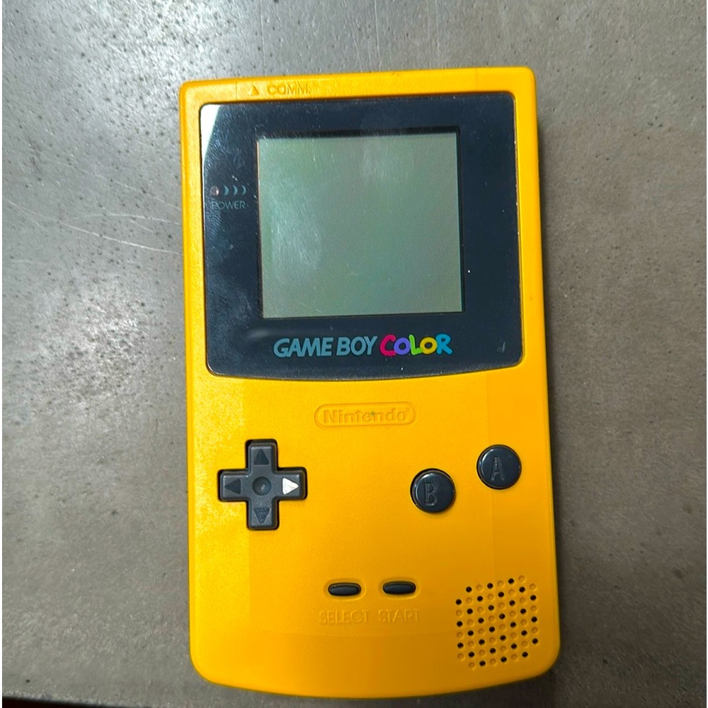 Vintage Game boy color! Gently used but still works well.